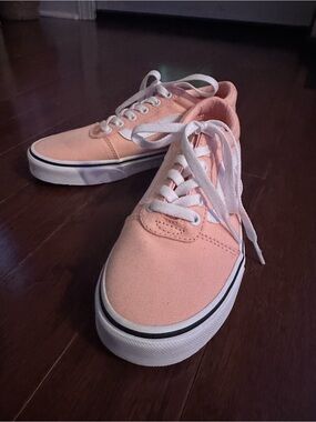 NWOT - Vans Women’s Peach Canvas Lace-Up Sneakers